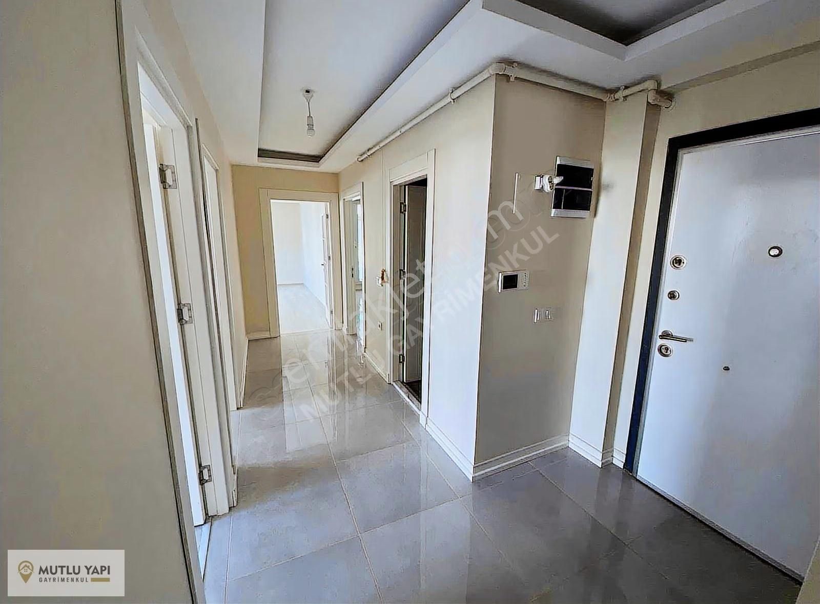 Mutlu Gayrimenkulden Camellia Evlerinde Satılık 3+1 Lüks Daire! - Görsel 9