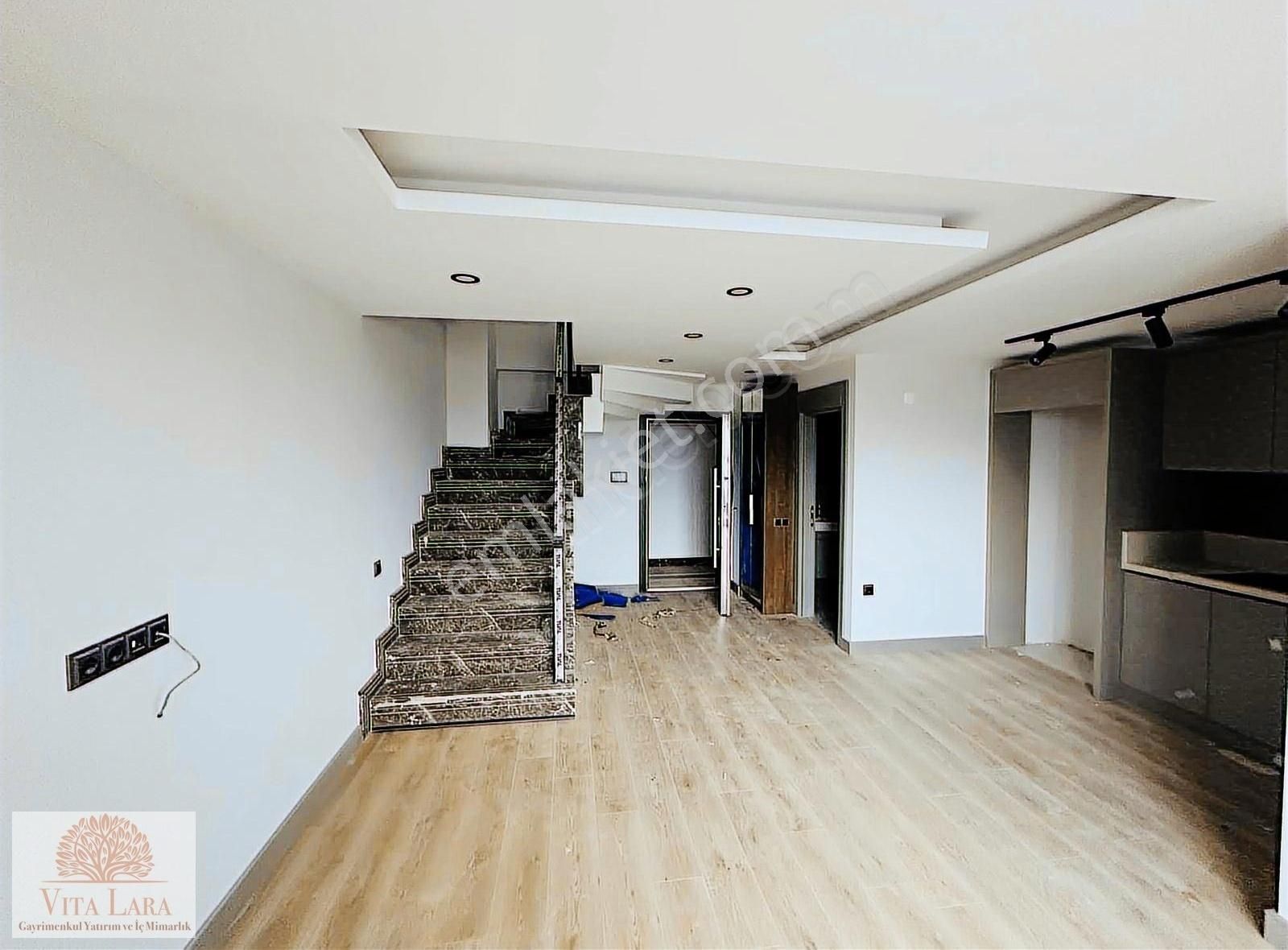 Pera Caddede 2+1 Satılık Dublex - Görsel 2