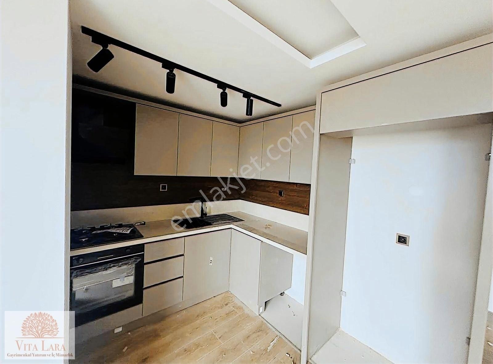 Pera Caddede 2+1 Satılık Dublex - Görsel 14