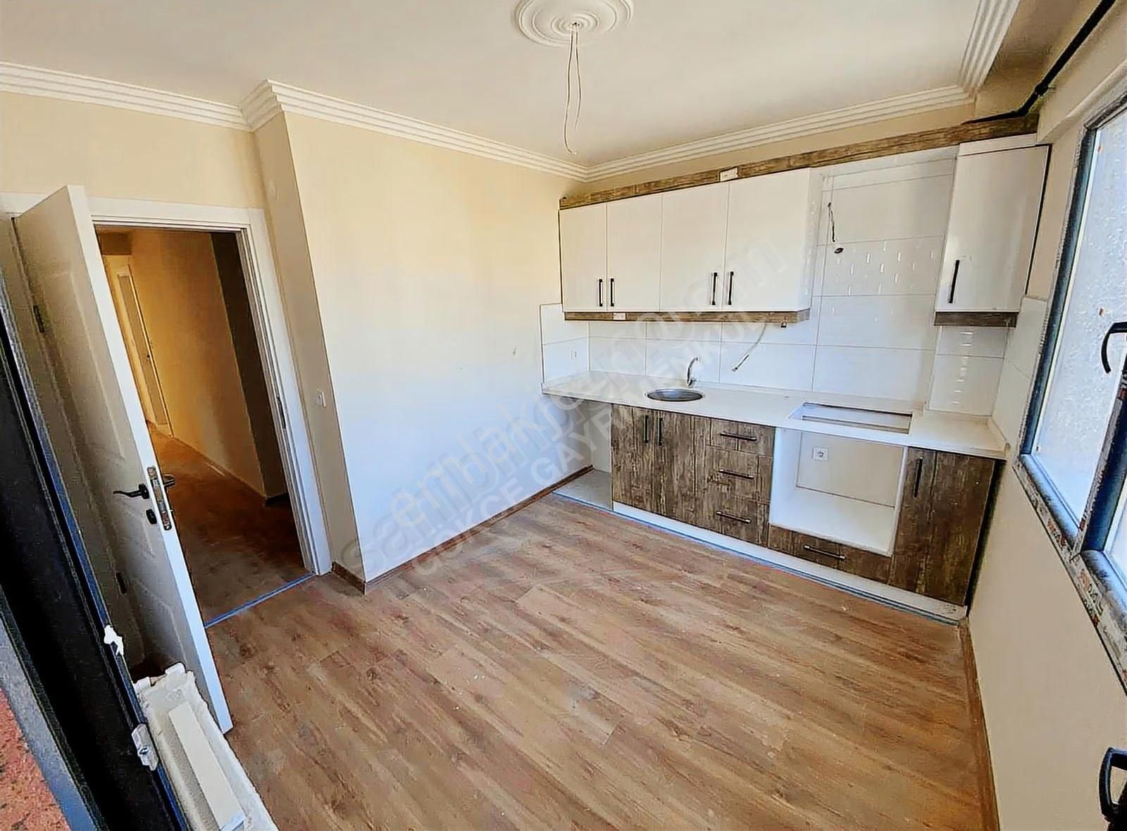 Koyundere Merkezde 2+1 Kapalı Mutfak 95 M2 Ebeveyn Banyolu Daire - Görsel 14