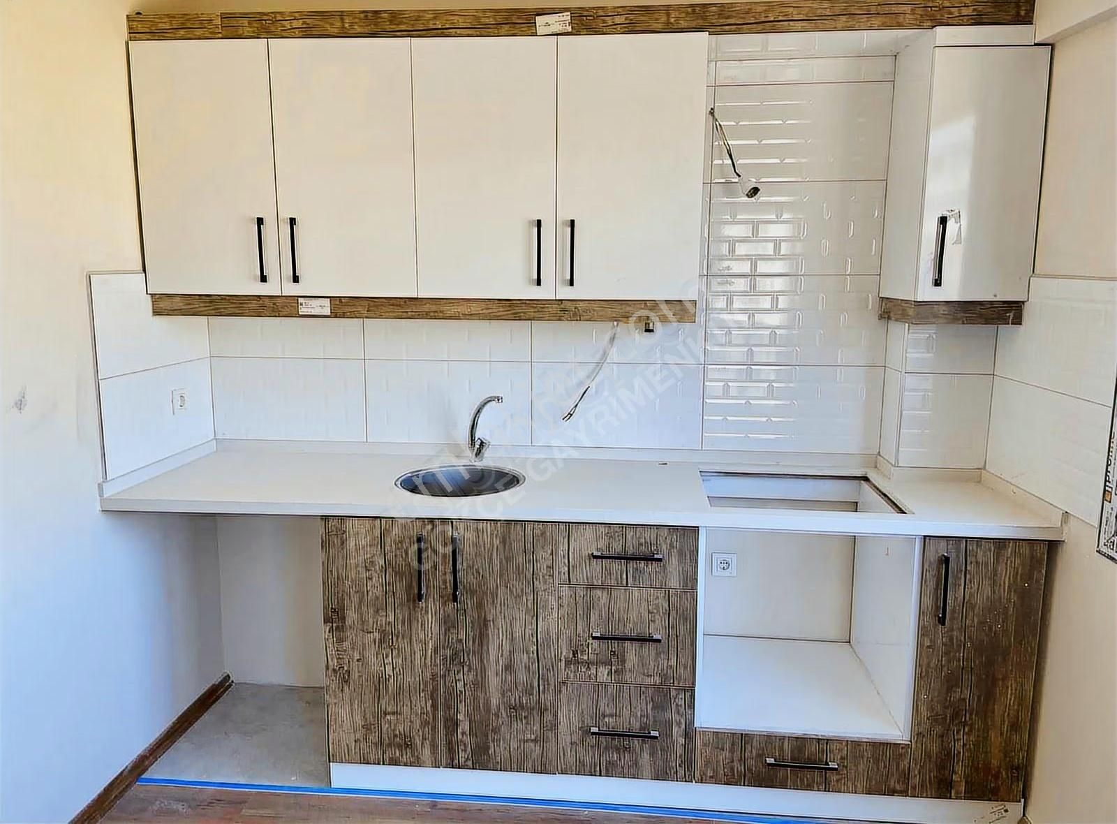 Koyundere Merkezde 2+1 Kapalı Mutfak 95 M2 Ebeveyn Banyolu Daire - Görsel 4