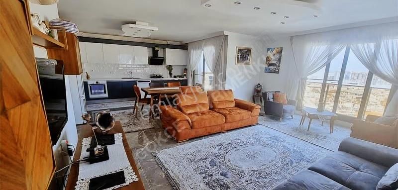 Menemen Merkezde 3+1 200 M2 Full Manzaralı Lüx Site İçinde Daire - Görsel 5