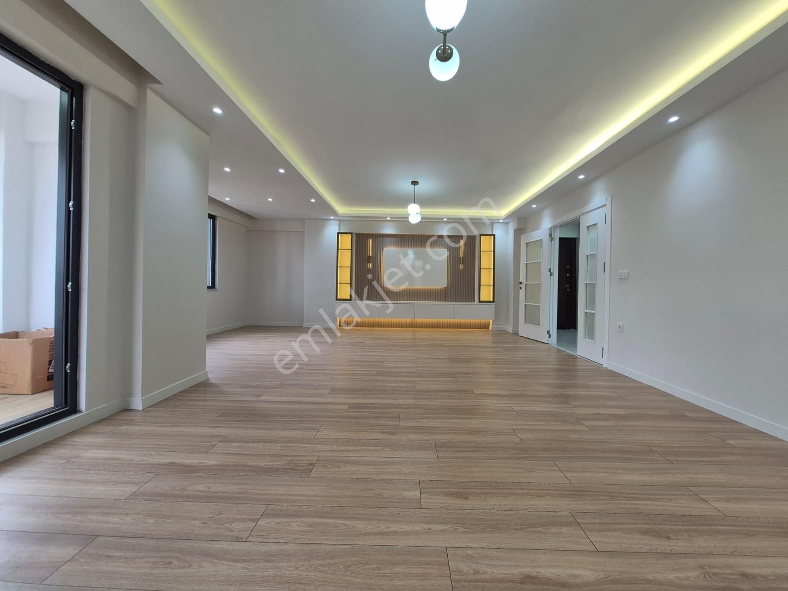 Sabri Pınarbaşı'dan Akçay'da Geniş Kullanımlı Full Yapılı 3+1 Daire - Görsel 33