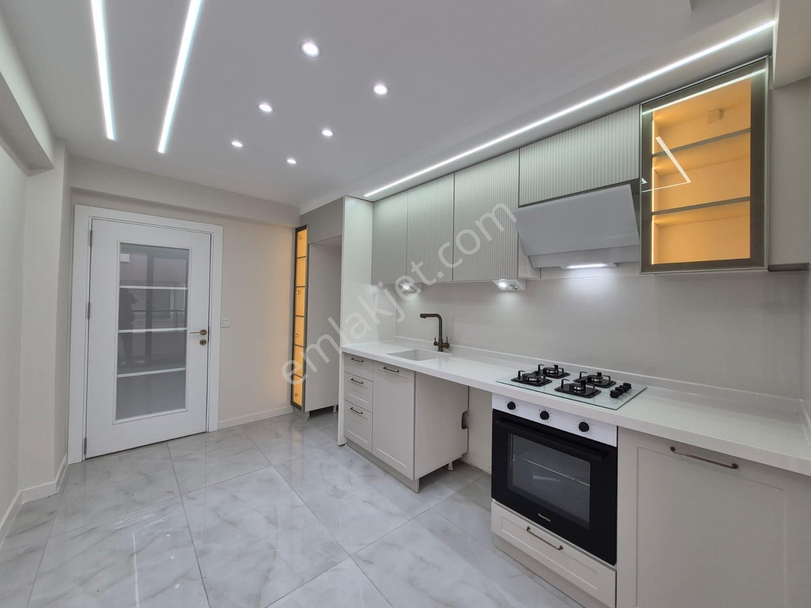 Sabri Pınarbaşı'dan Akçay'da Geniş Kullanımlı Full Yapılı 3+1 Daire - Görsel 25