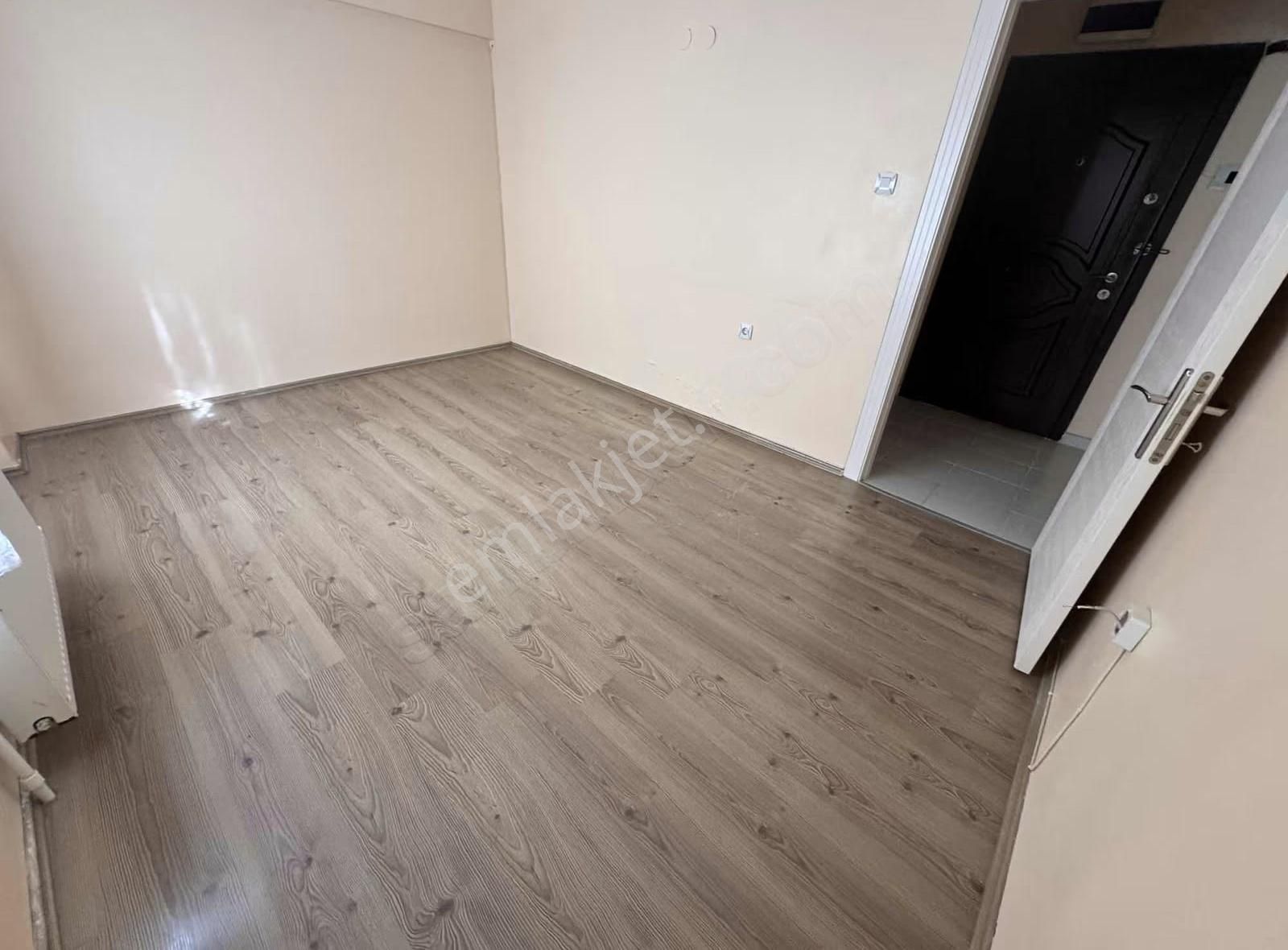 Derman'dan*ön Cephe*altında Daire Mevcut*iskanlı*balkonlu - Görsel 17