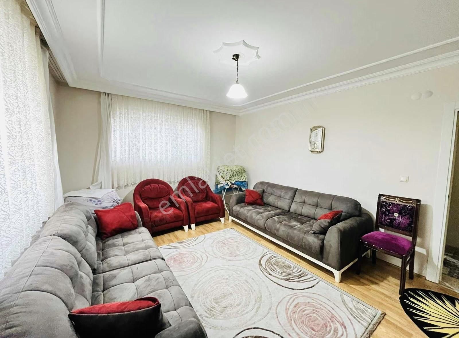 Derman'dan*3+1*asansörlü*cuma Pazarı Mevki