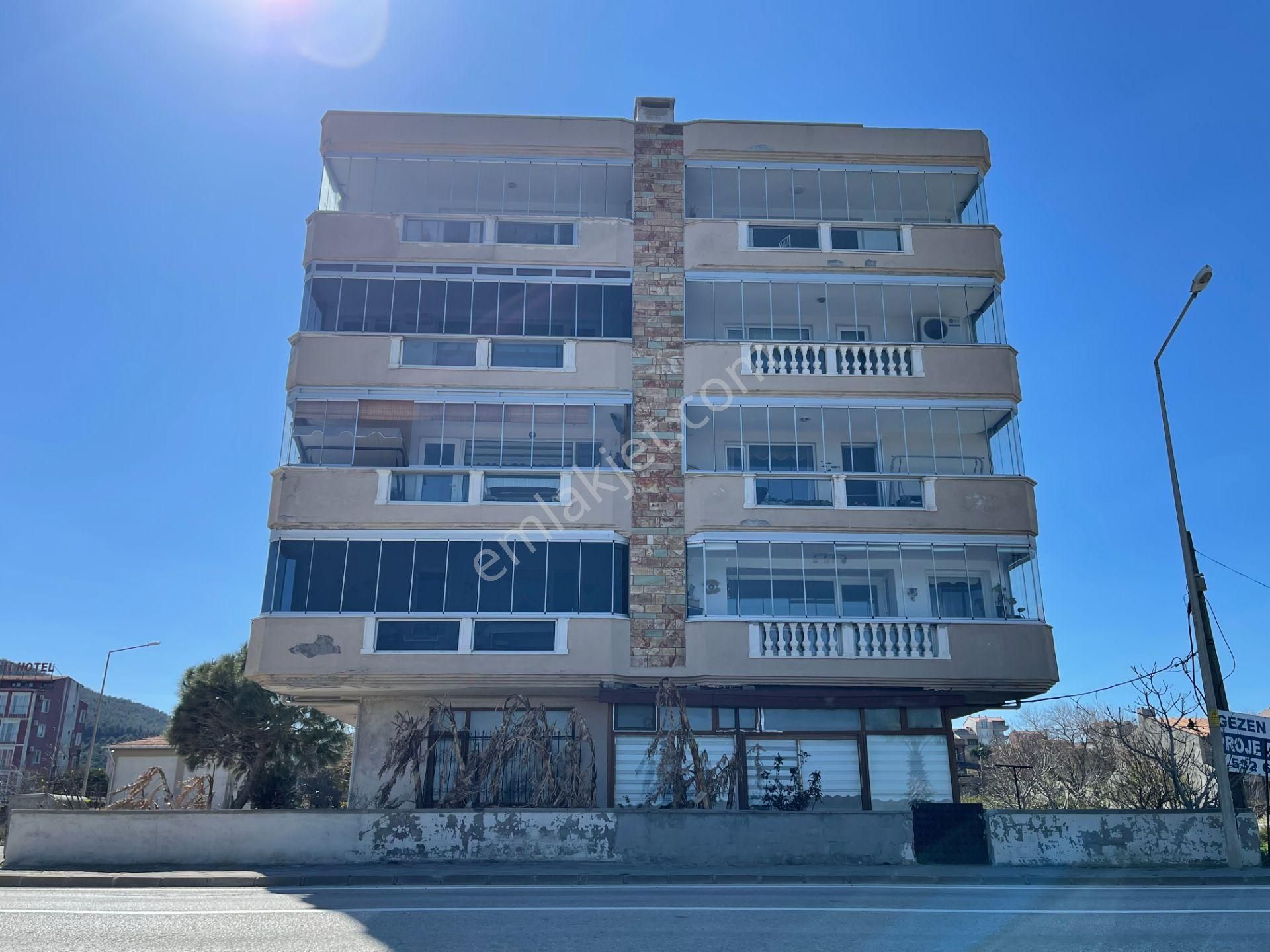 Denize Sıfır Panaromik Boğaz Manzaralı Satılık 3+1 Daire - Görsel 33