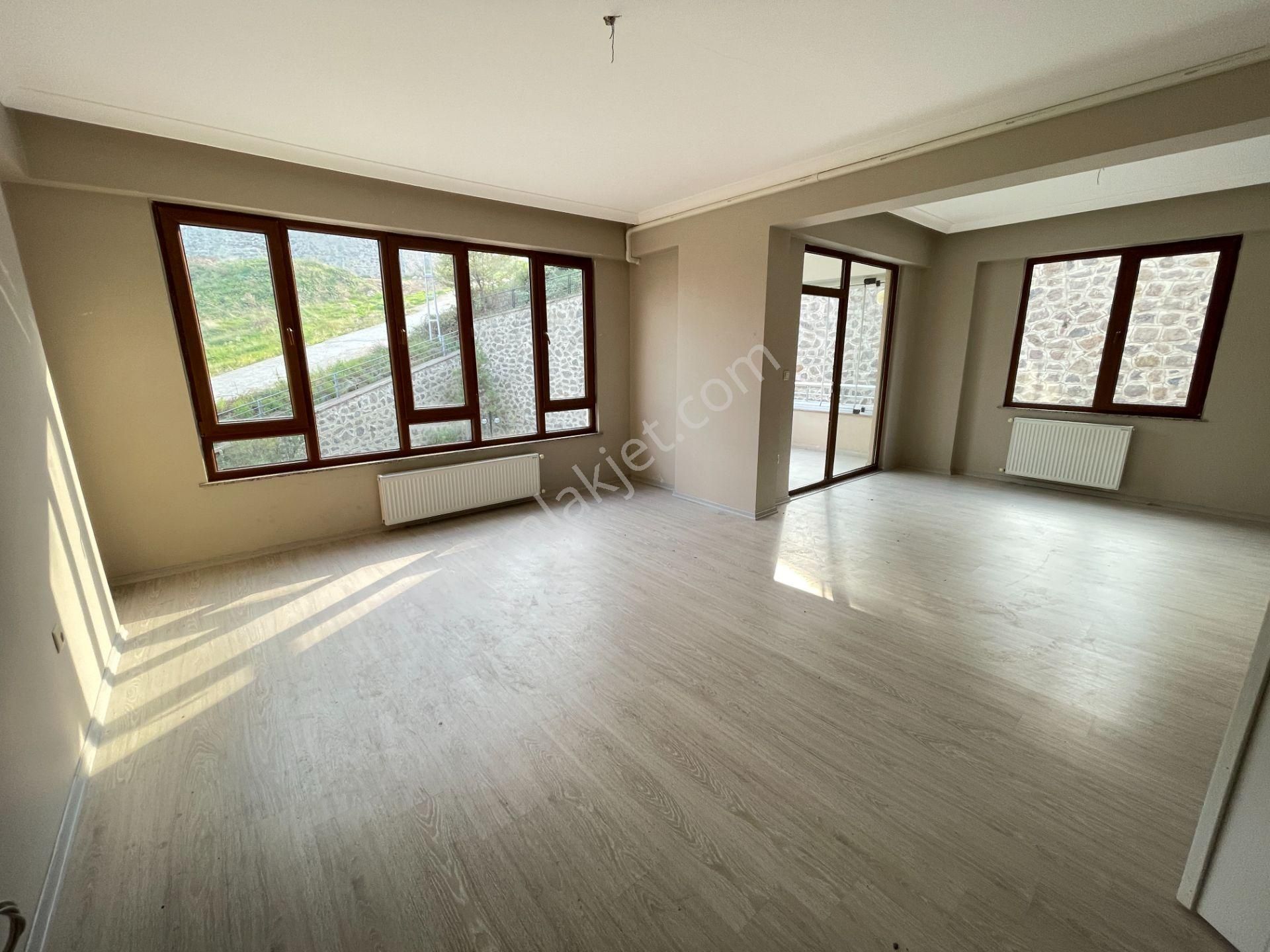 Kaşüstü Mah. Geniş Ferah Site İçerisinde Satılık Daire - Görsel 6