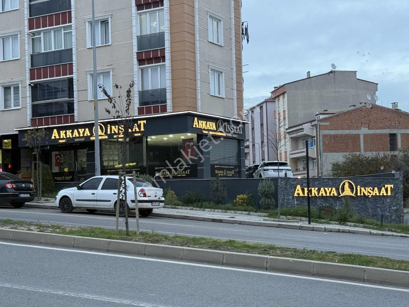 Akkaya İnşaattan Mükemmel Konumda Köşe Başı Arsa - Görsel 3