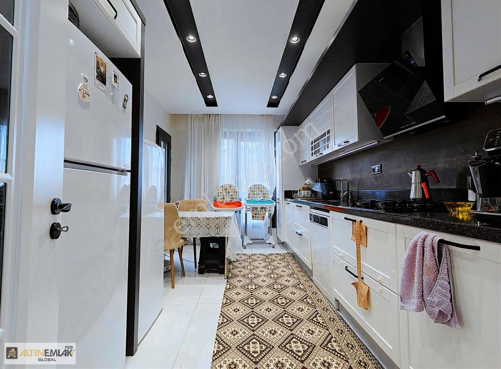 Heves Caddesi Beyaz Yapıda Satılık 2,5+1 Bu Fiyata Başka Yok - Görsel 14