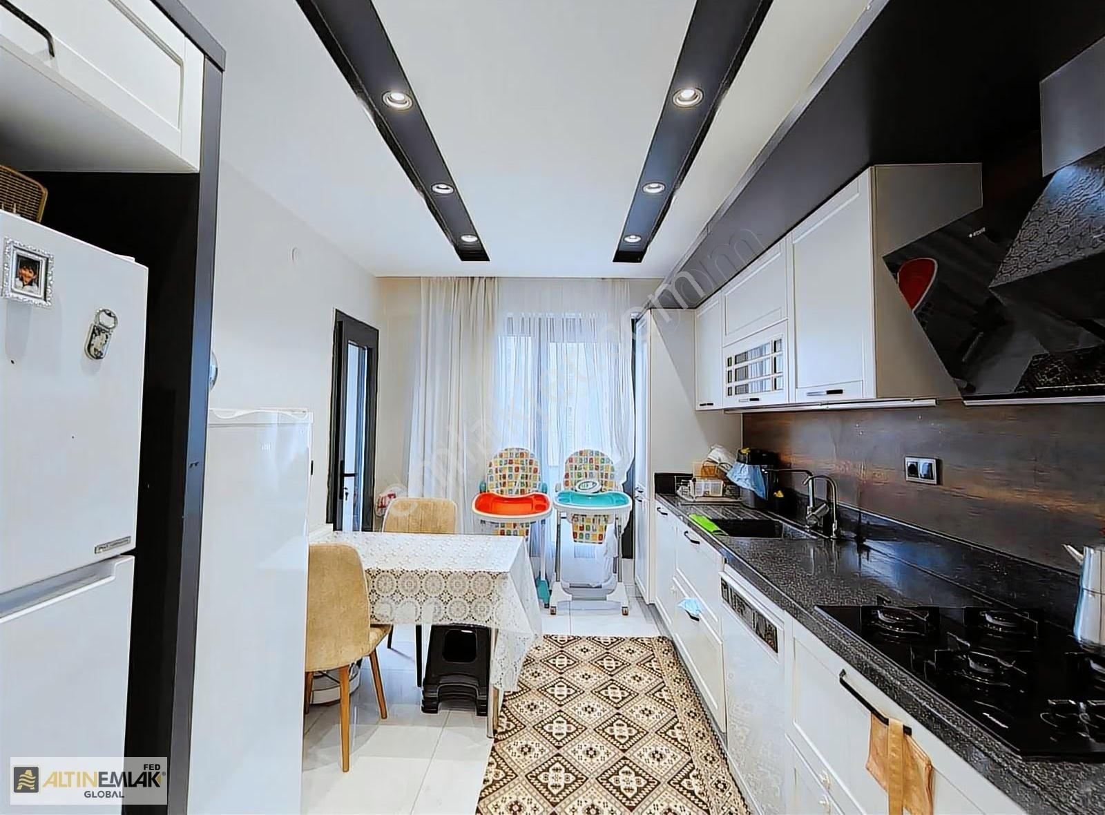 Heves Caddesi Beyaz Yapıda Satılık 2,5+1 Bu Fiyata Başka Yok - Görsel 4