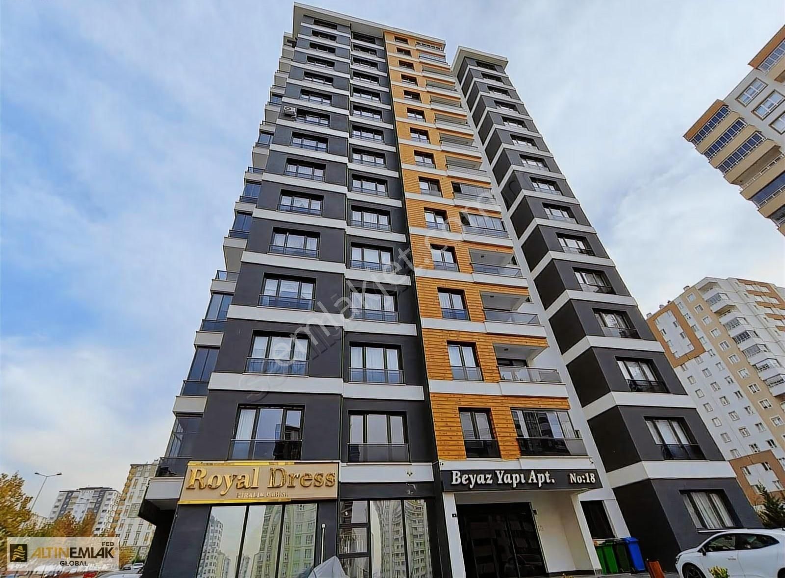 Heves Caddesi Beyaz Yapıda Satılık 2,5+1 Bu Fiyata Başka Yok - Görsel 13