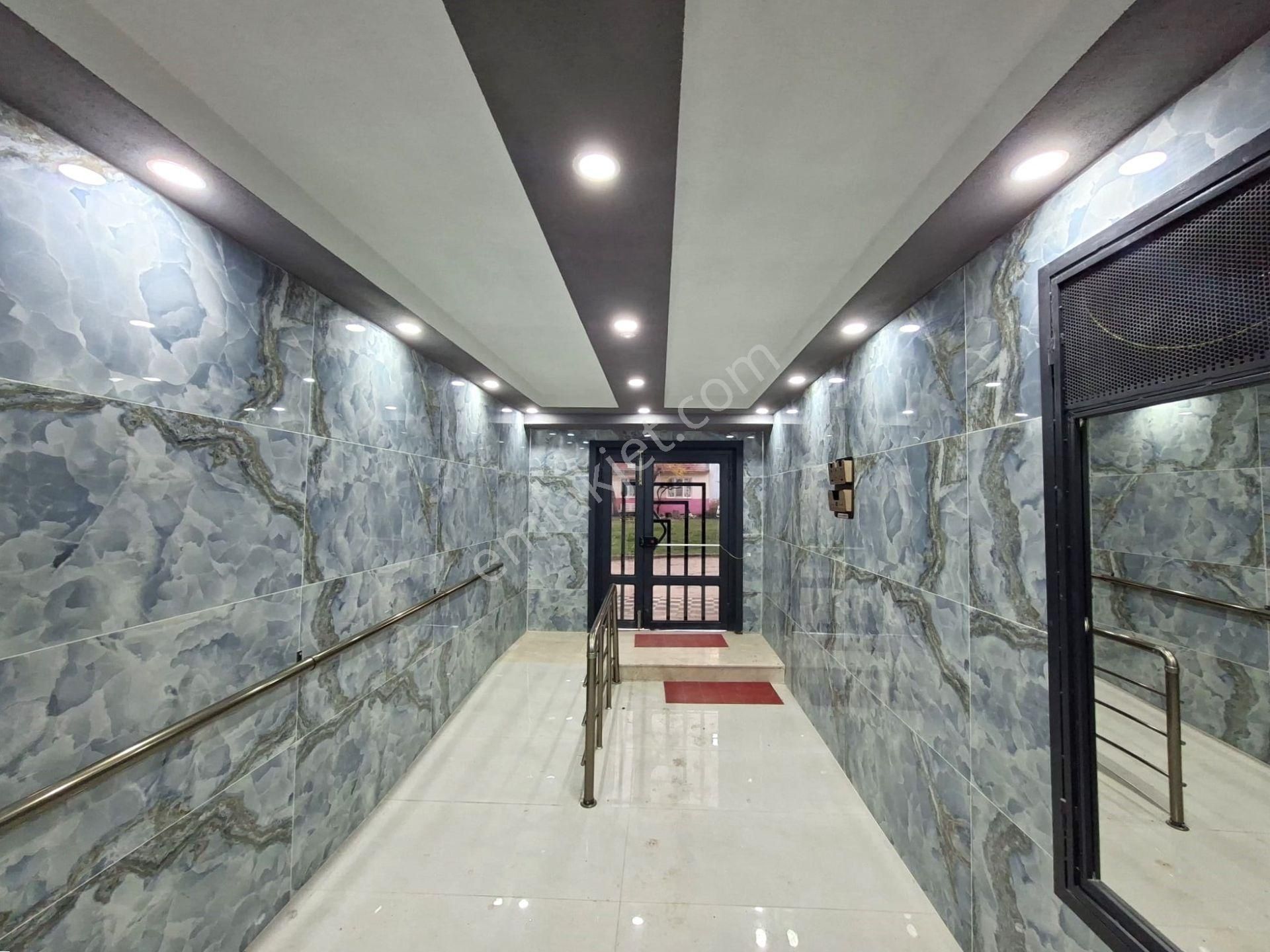 Recep Ümit Emlak'tan Sütlüce Uluzafer Caddesi Yanında Satılık 140 M2 Asansörlü 3+1 Geniş Daire - Görsel 32