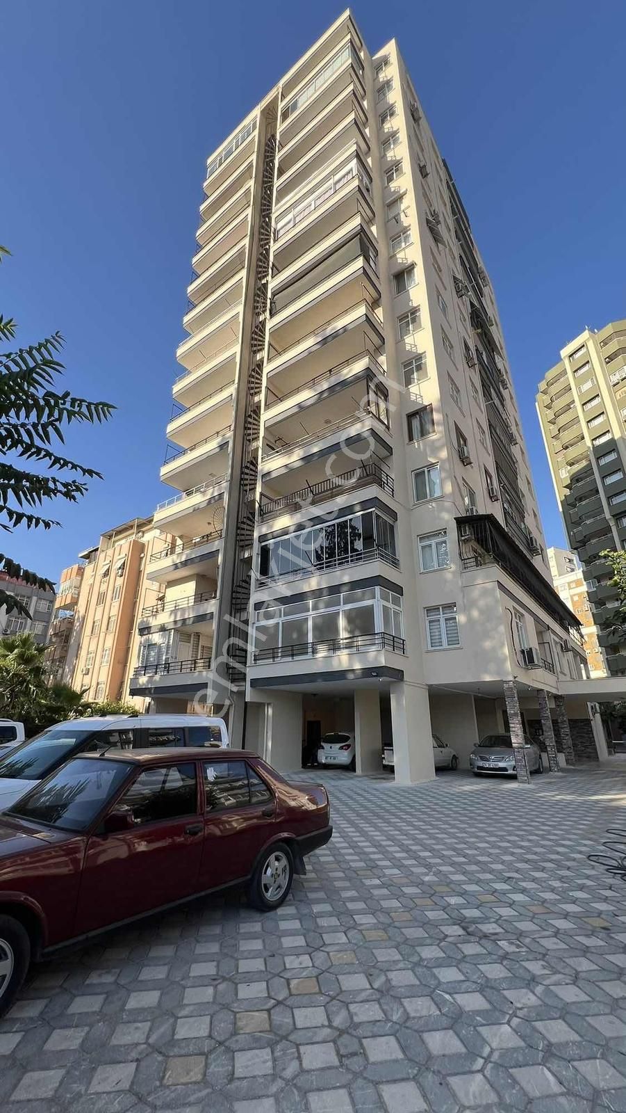 Zorlu'dan Reşatbey Mahallesinde Satılık 4+1 Daire - Görsel 3