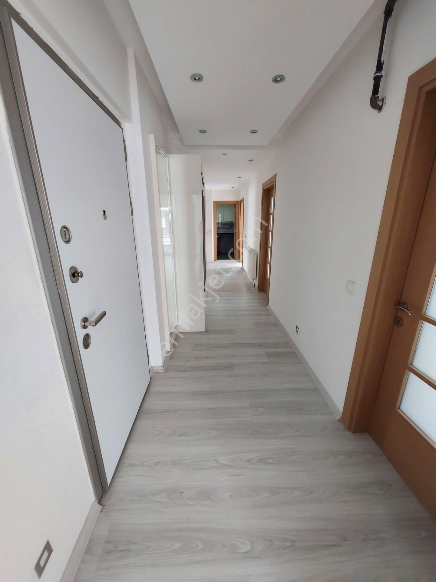 245 Zafer Mahallesin De Kiralık Doğalgazlı 3 + 1 Daire - Görsel 18