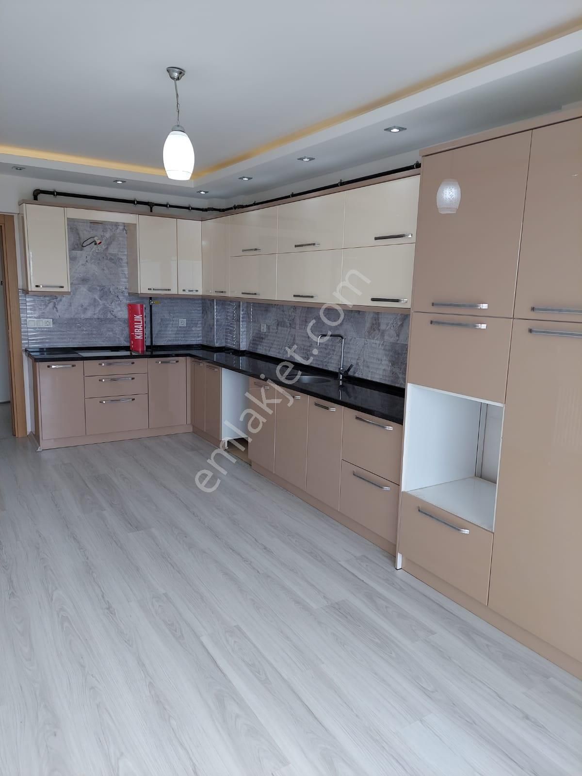 245 Zafer Mahallesin De Kiralık Doğalgazlı 3 + 1 Daire - Görsel 2