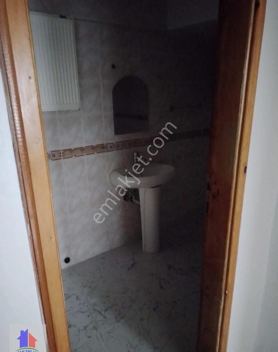 Bursa Osmangazi Emek Mah.de Satılık 3+1 Daire Merkezde 1. Kat Metro Ve Ana Cadde Organize Yakın - Görsel 2