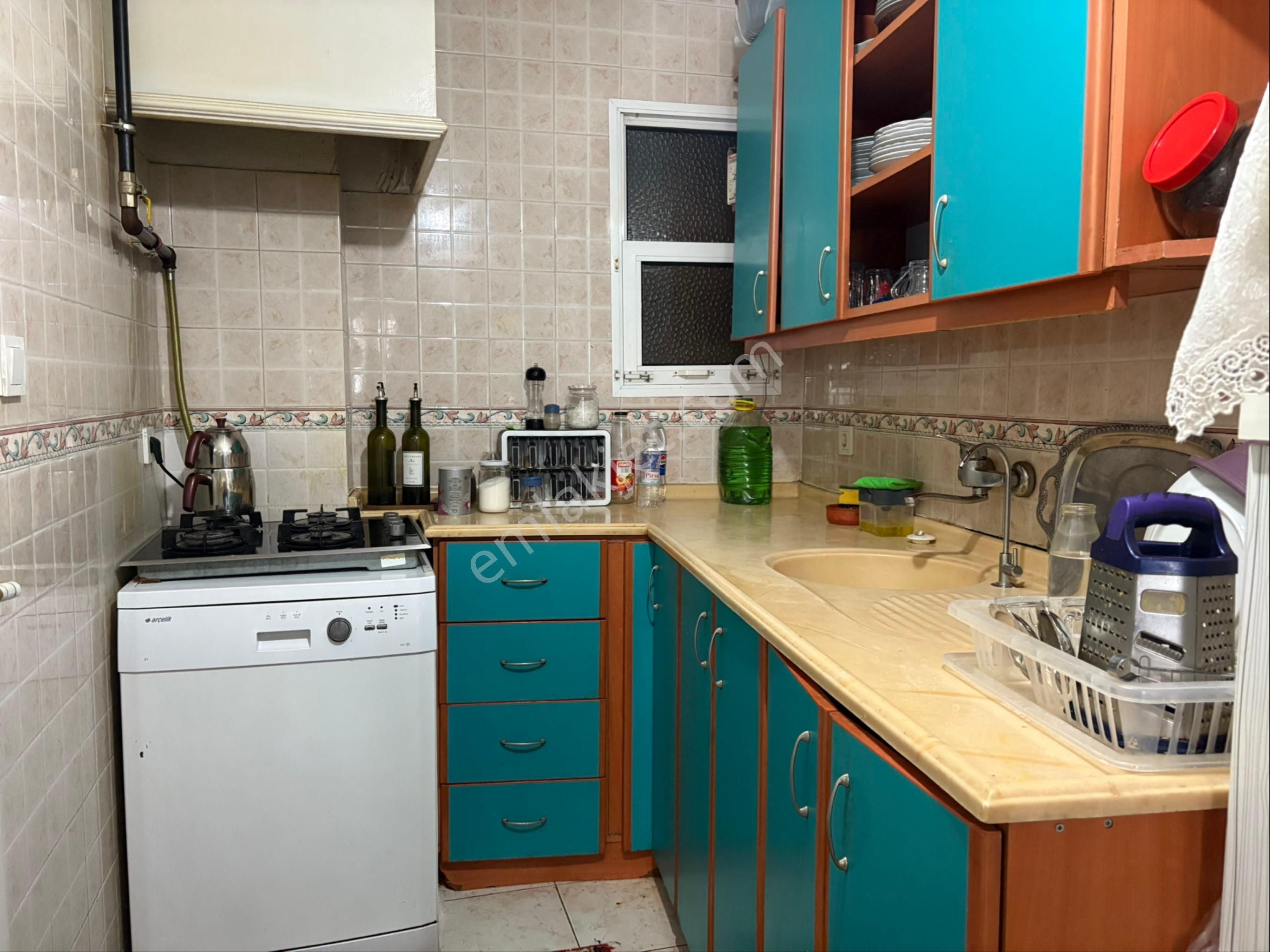 İzmir Yeşilyurt Reis Mahallesi Ara Kat Kombili 2+1 Satılık Daire - Görsel 10