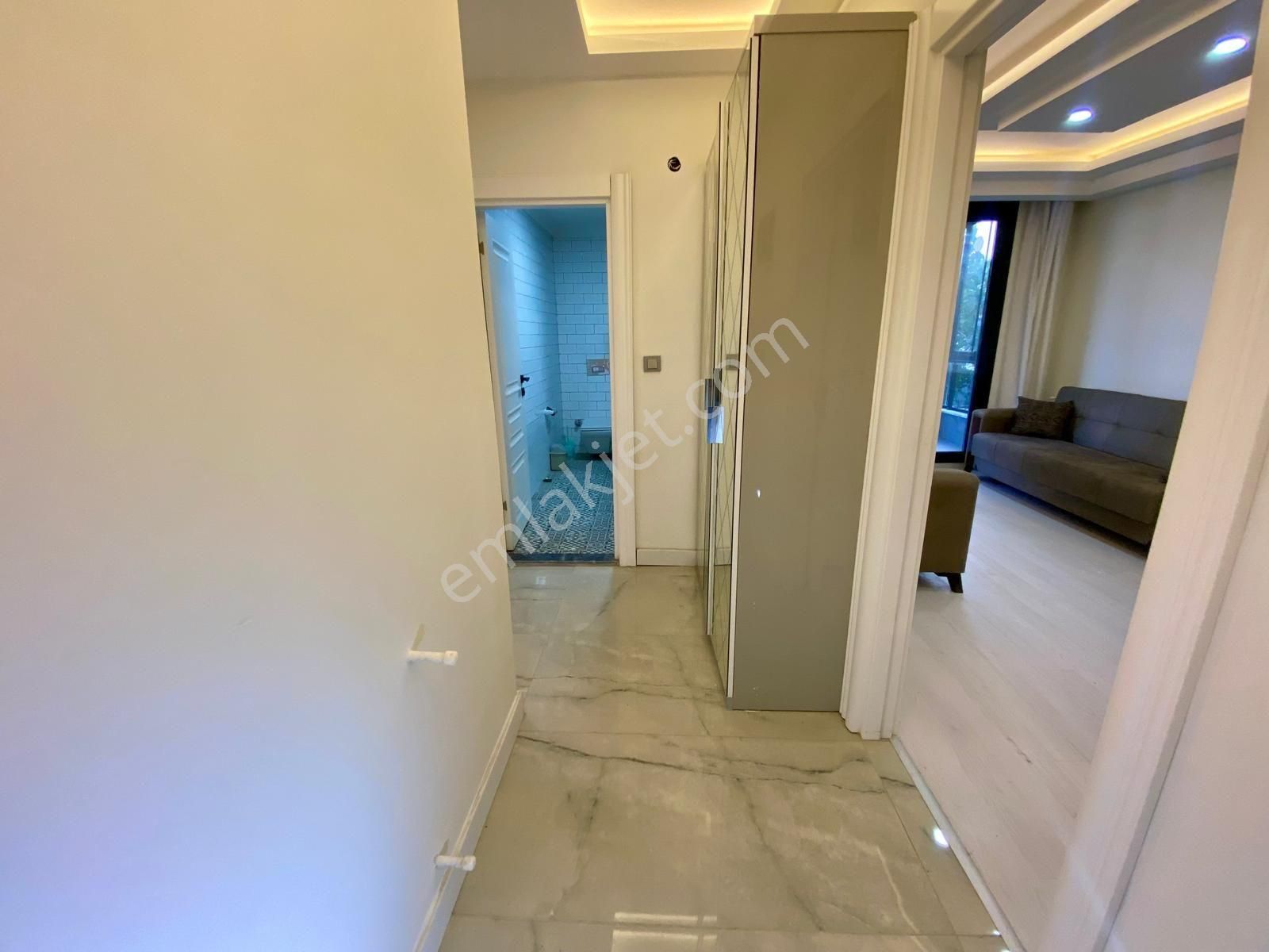 Pera Dan Akçay Da Eşyalı Yüksek Giriş 1+1 Daire - Görsel 8