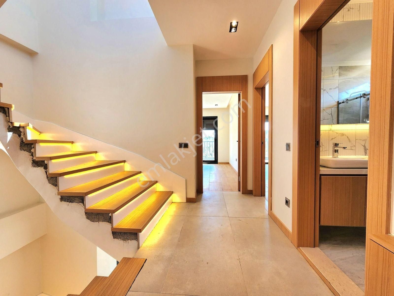 ▶ ▶ Akçay Körfez'den Satılık 450 M2 Arsa İçinde Müstakil Havuzlu Sıfır 4+1 Villa - Görsel 21
