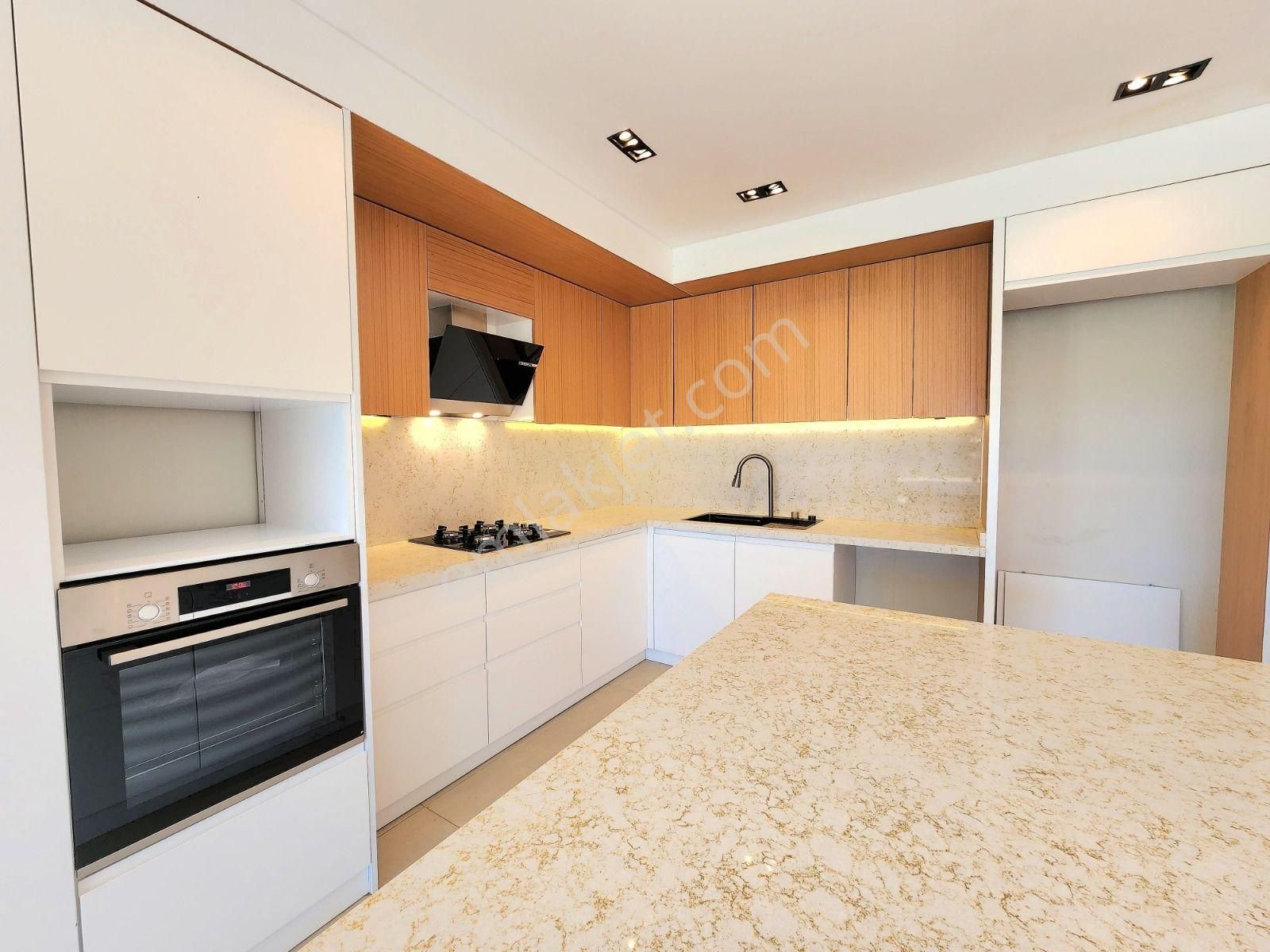 ▶ ▶ Akçay Körfez'den Satılık 450 M2 Arsa İçinde Müstakil Havuzlu Sıfır 4+1 Villa - Görsel 6