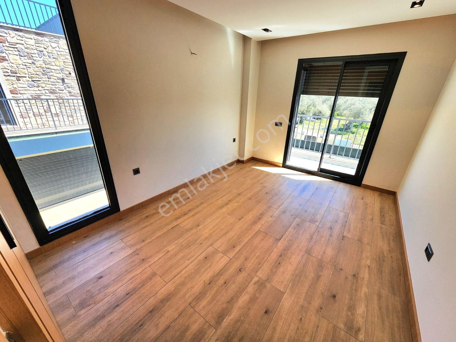 ▶ ▶ Akçay Körfez'den Satılık 450 M2 Arsa İçinde Müstakil Havuzlu Sıfır 4+1 Villa - Görsel 29