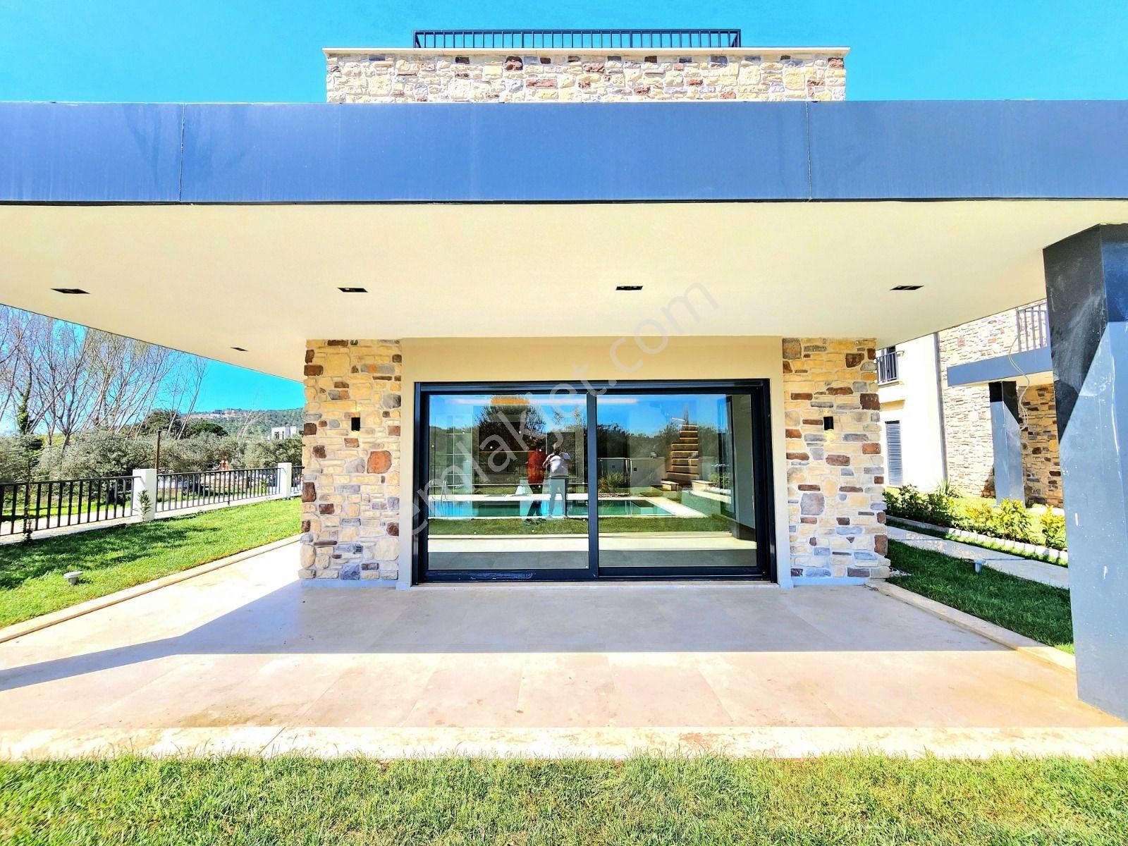 ▶ ▶ Akçay Körfez'den Satılık 450 M2 Arsa İçinde Müstakil Havuzlu Sıfır 4+1 Villa - Görsel 12