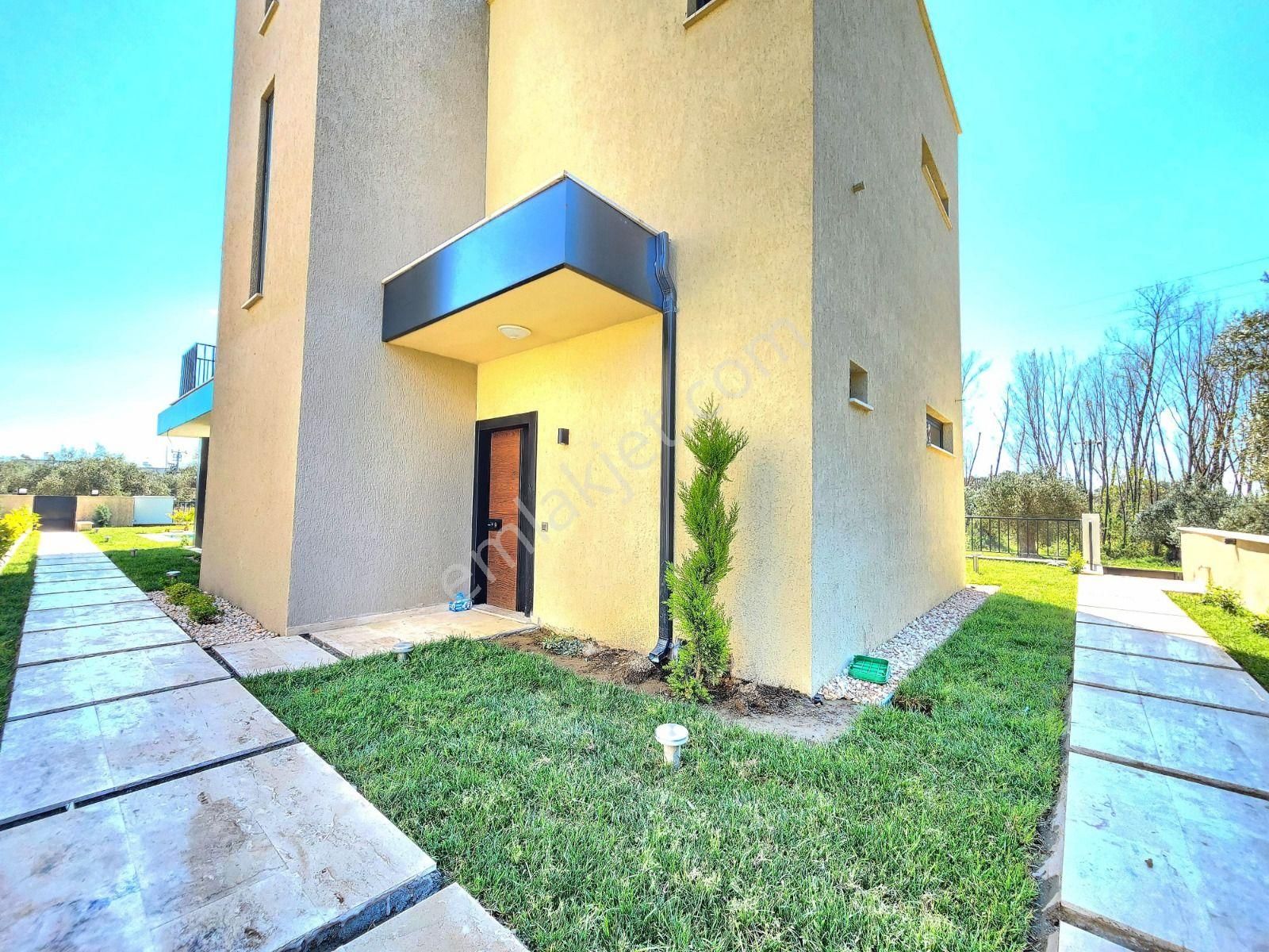 ▶ ▶ Akçay Körfez'den Satılık 450 M2 Arsa İçinde Müstakil Havuzlu Sıfır 4+1 Villa - Görsel 4