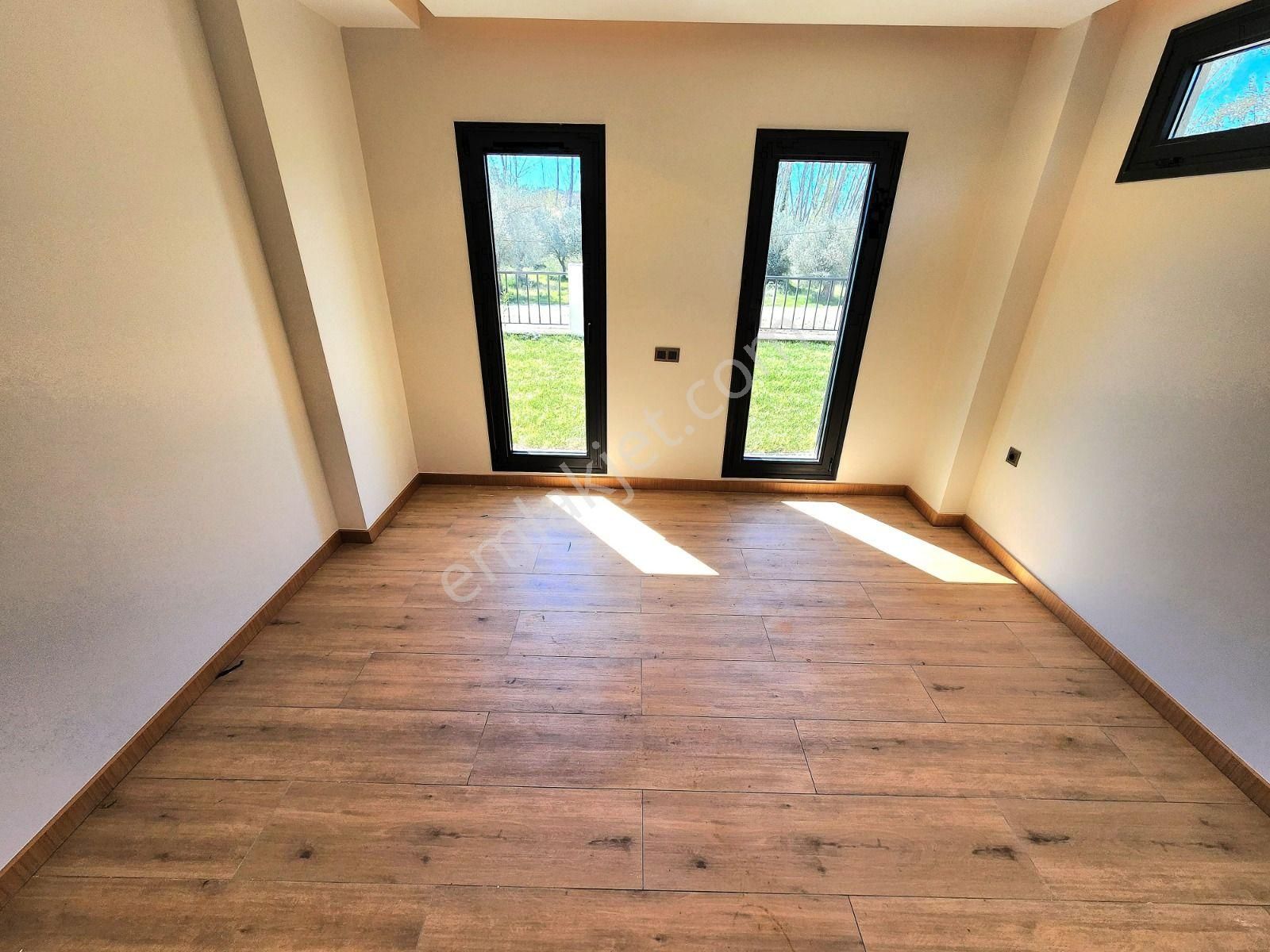 ▶ ▶ Akçay Körfez'den Satılık 450 M2 Arsa İçinde Müstakil Havuzlu Sıfır 4+1 Villa - Görsel 15