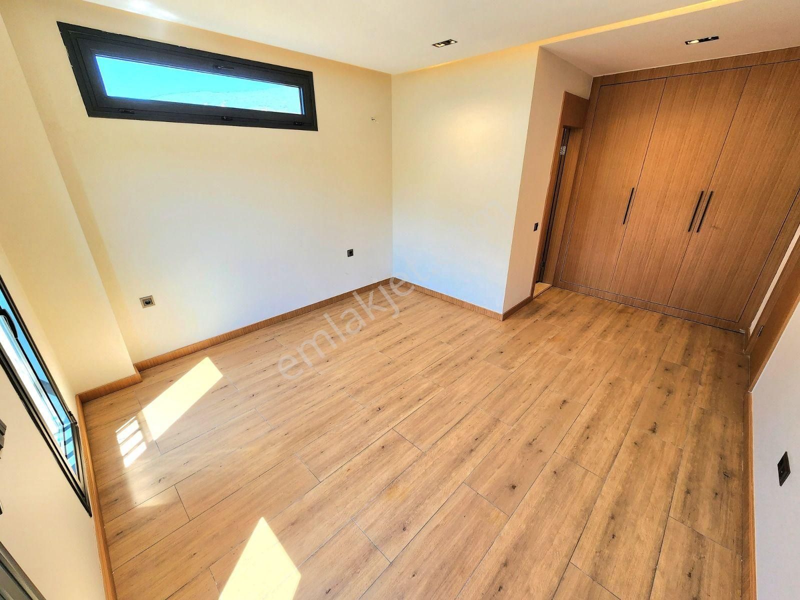 ▶ ▶ Akçay Körfez'den Satılık 450 M2 Arsa İçinde Müstakil Havuzlu Sıfır 4+1 Villa - Görsel 20