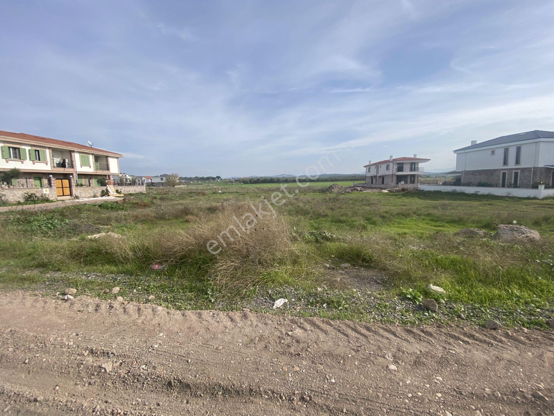 Ayvalık Kucukkoy De Satılık 303 Metre Kare Arsa. - Görsel 2