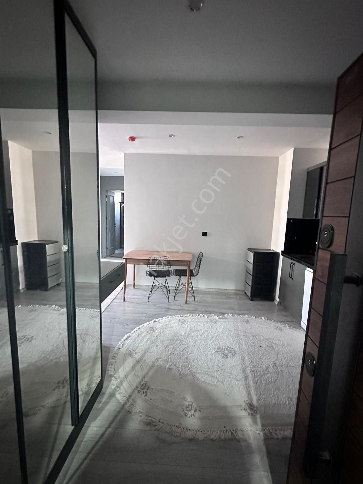 Rw Budur Dan Mezitli Kaymakamlık Karşısı 2+1 Eşyalı Daire - Görsel 4