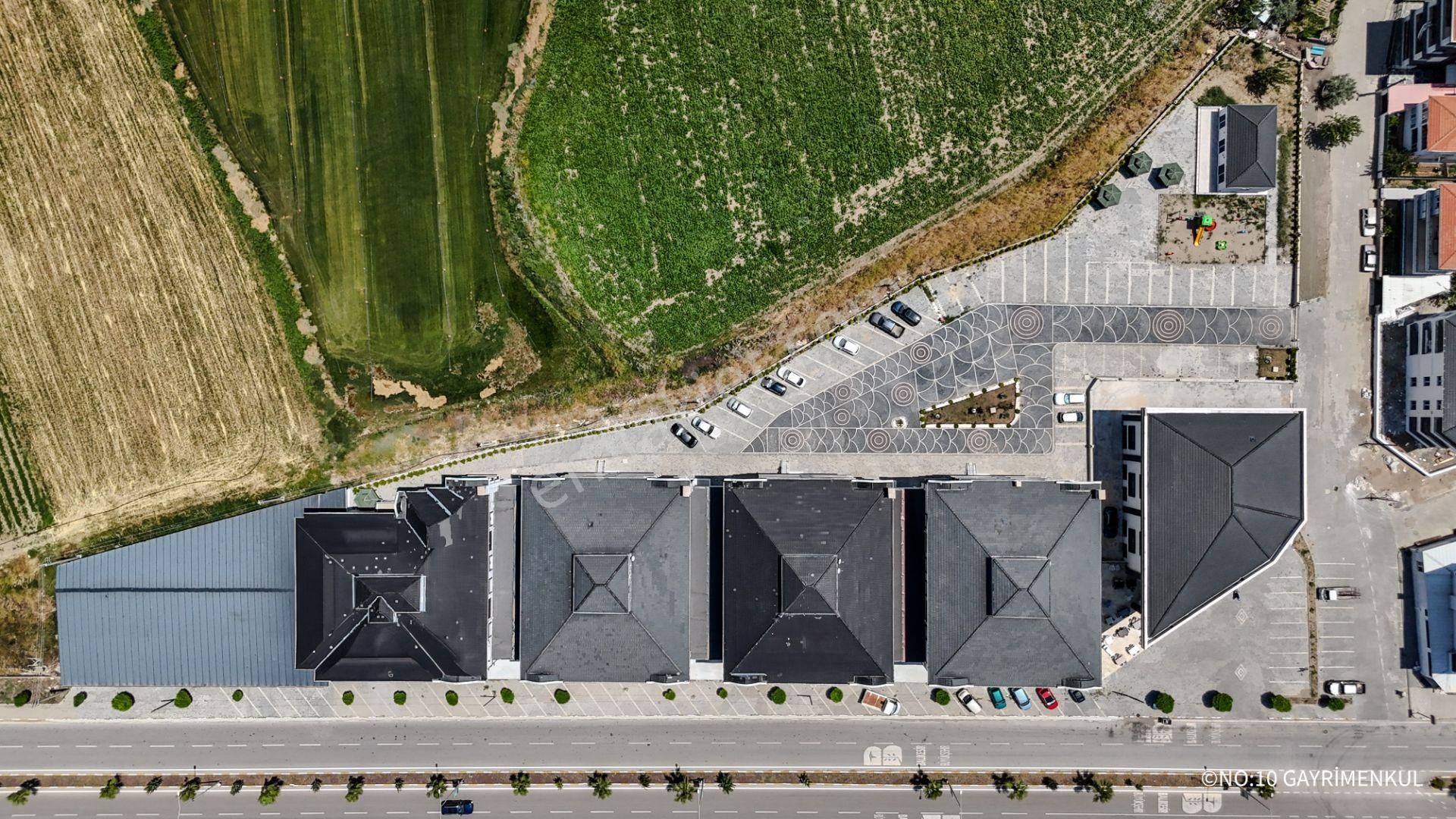 No:10 Gayrimenkul’den – Site İçinde Kapalı Otoparklı Yerden Isıtmalı 3+1 Fırsat Daire 135 M² - Görsel 4
