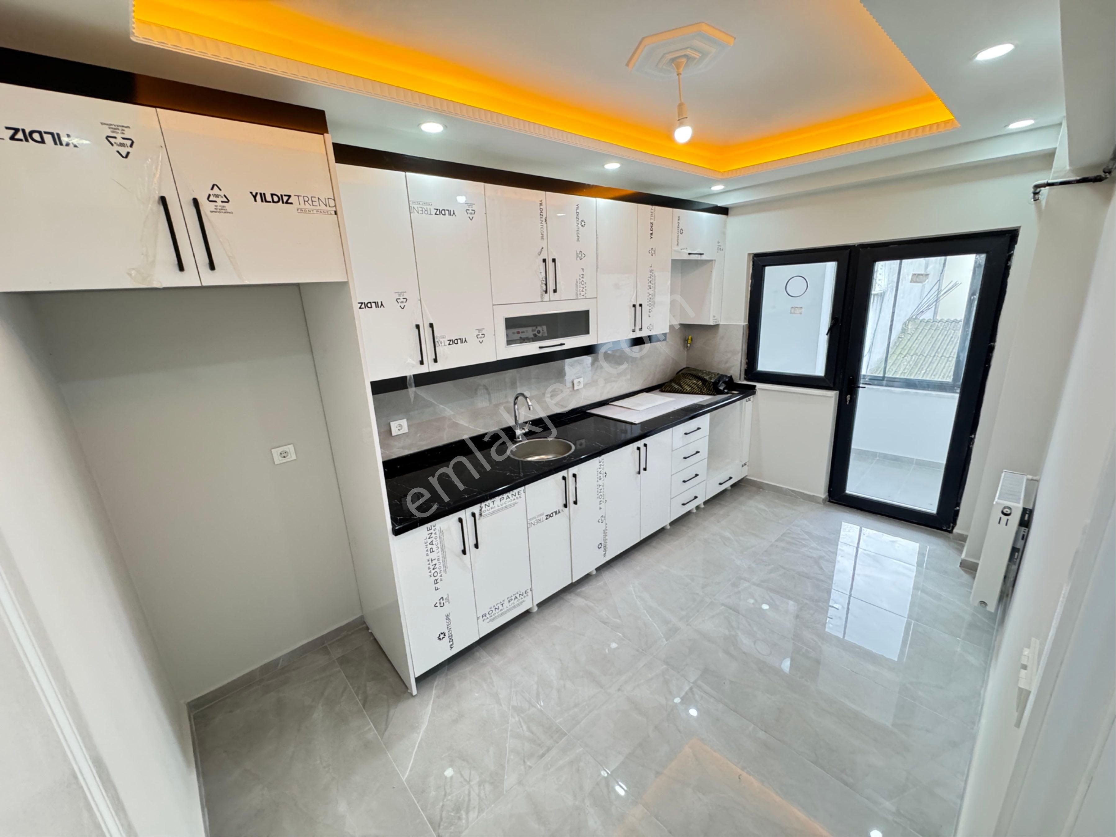 Zafer Yapıdan Satılık Sıfır 1.3.4.kat Daireler 2+1 95m2 Balkonlu Asansörlü Sultangazi Cebecimhde