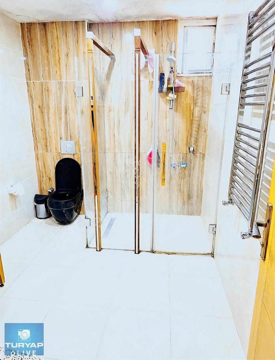 Avcılar'da 3+1 180m2 Satılık Fırsat Daire - Görsel 30