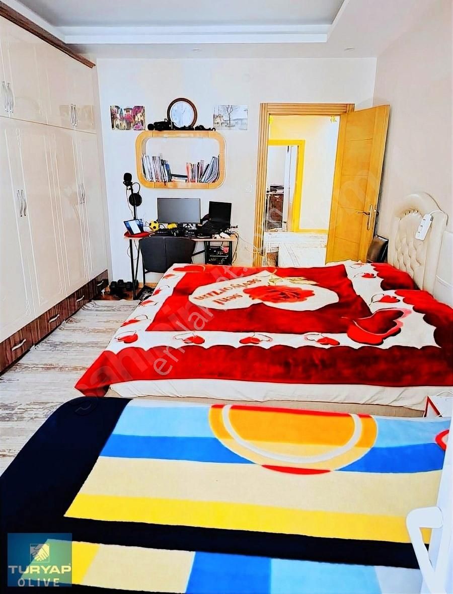 Avcılar'da 3+1 180m2 Satılık Fırsat Daire - Görsel 34