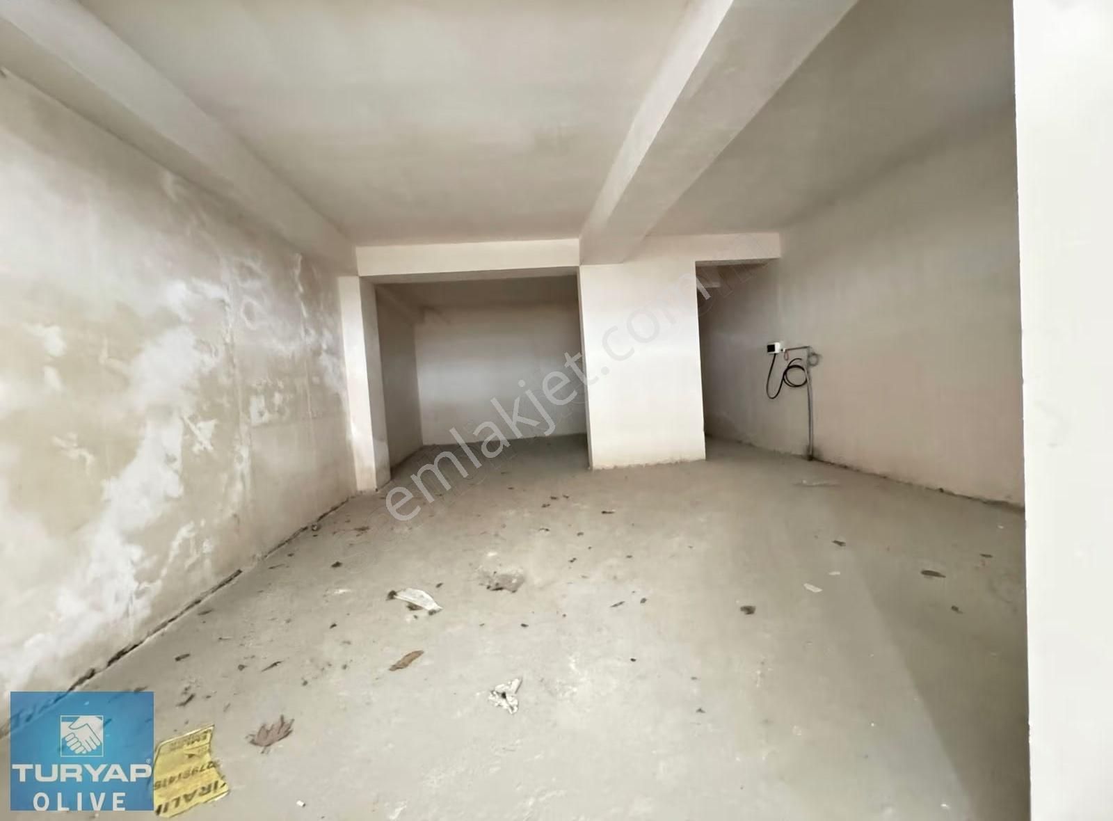 Zeytinburnu Toki Kuran Sitesi Altında Satılık Dükkan - Görsel 2