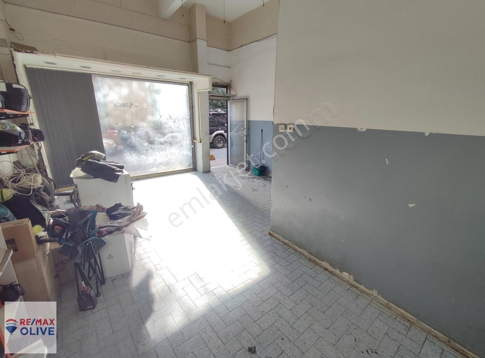 Fatih Seyyidömer Kocamustafapaşa'da 170 M2 Net Depolu Dükkan - Görsel 8