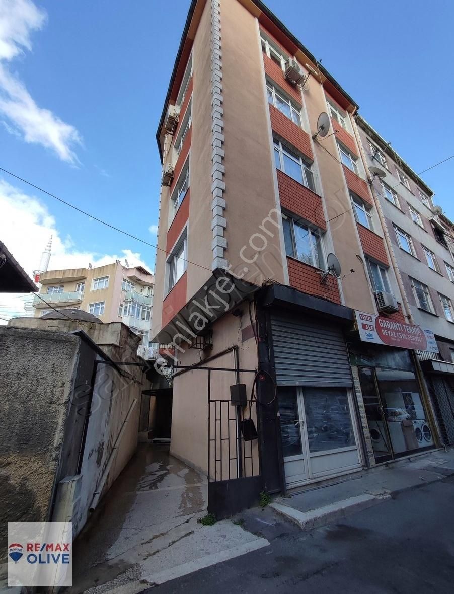 Fatih Seyyidömer Kocamustafapaşa'da 140 M2 Net Depolu Dükkan - Görsel 3