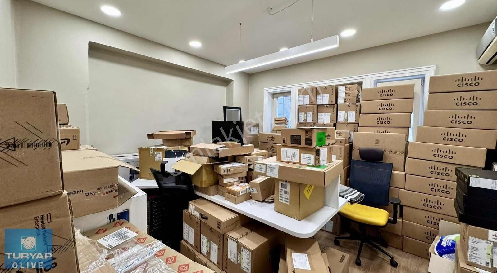 Nişantaşı Valikonağı Caddesinde Giriş Kat Bahçeli 3+2 Odalı - Görsel 9