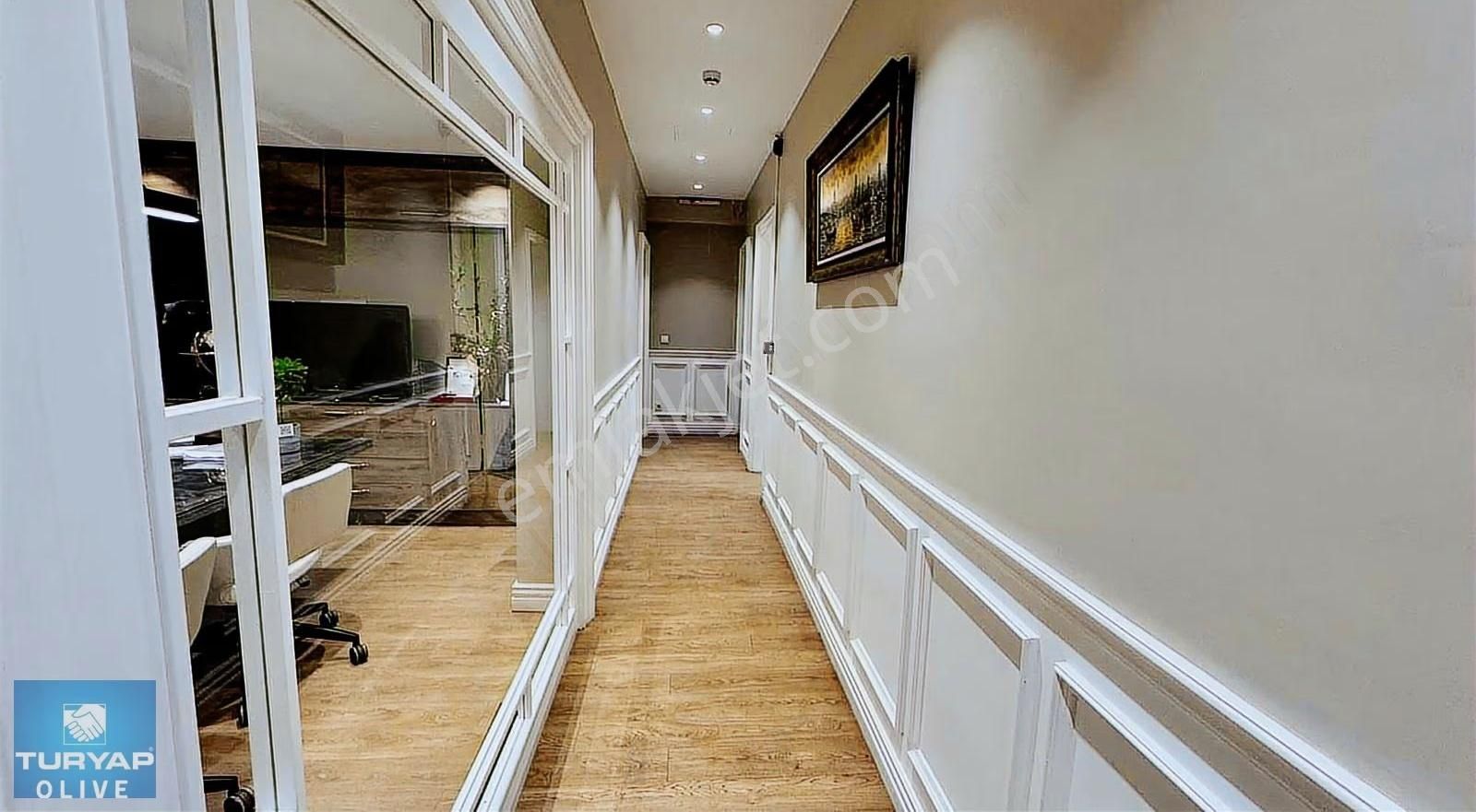 Nişantaşı Valikonağı Caddesinde Giriş Kat Bahçeli 3+2 Odalı - Görsel 10