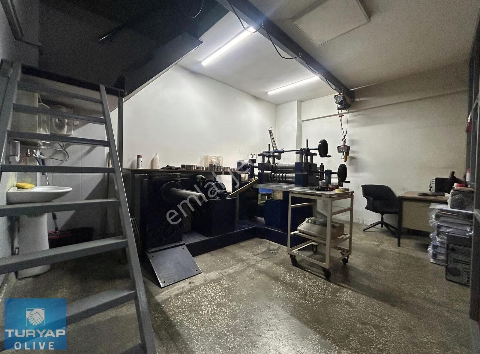 Topçular İş Merkezinde 75m² Asma Katlı Satılık İmalathane/mağaza - Görsel 12