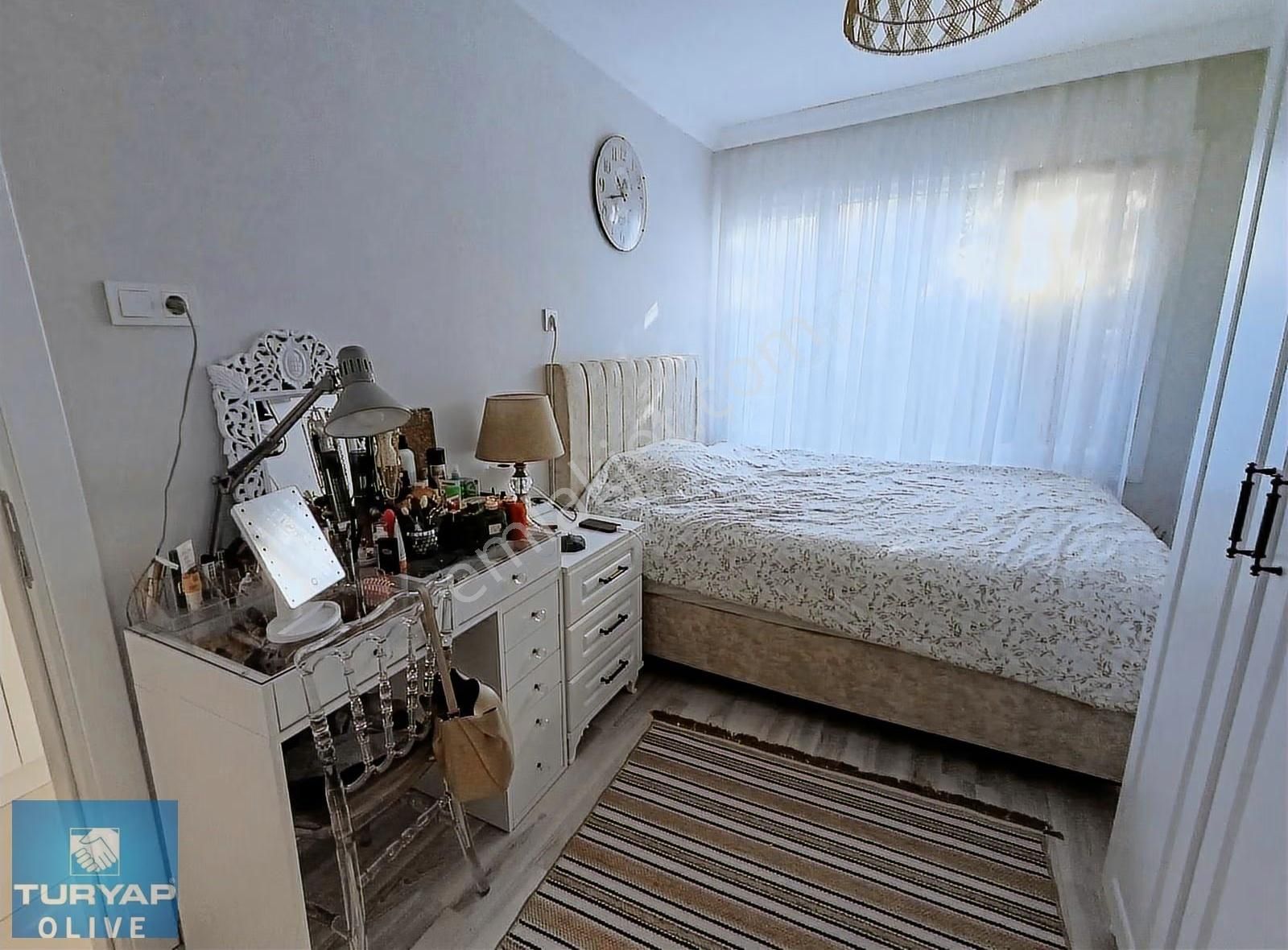 Fatih Cerrahpaşa'da Satılık 2+1 Daire Full Tadilatlı - Görsel 12