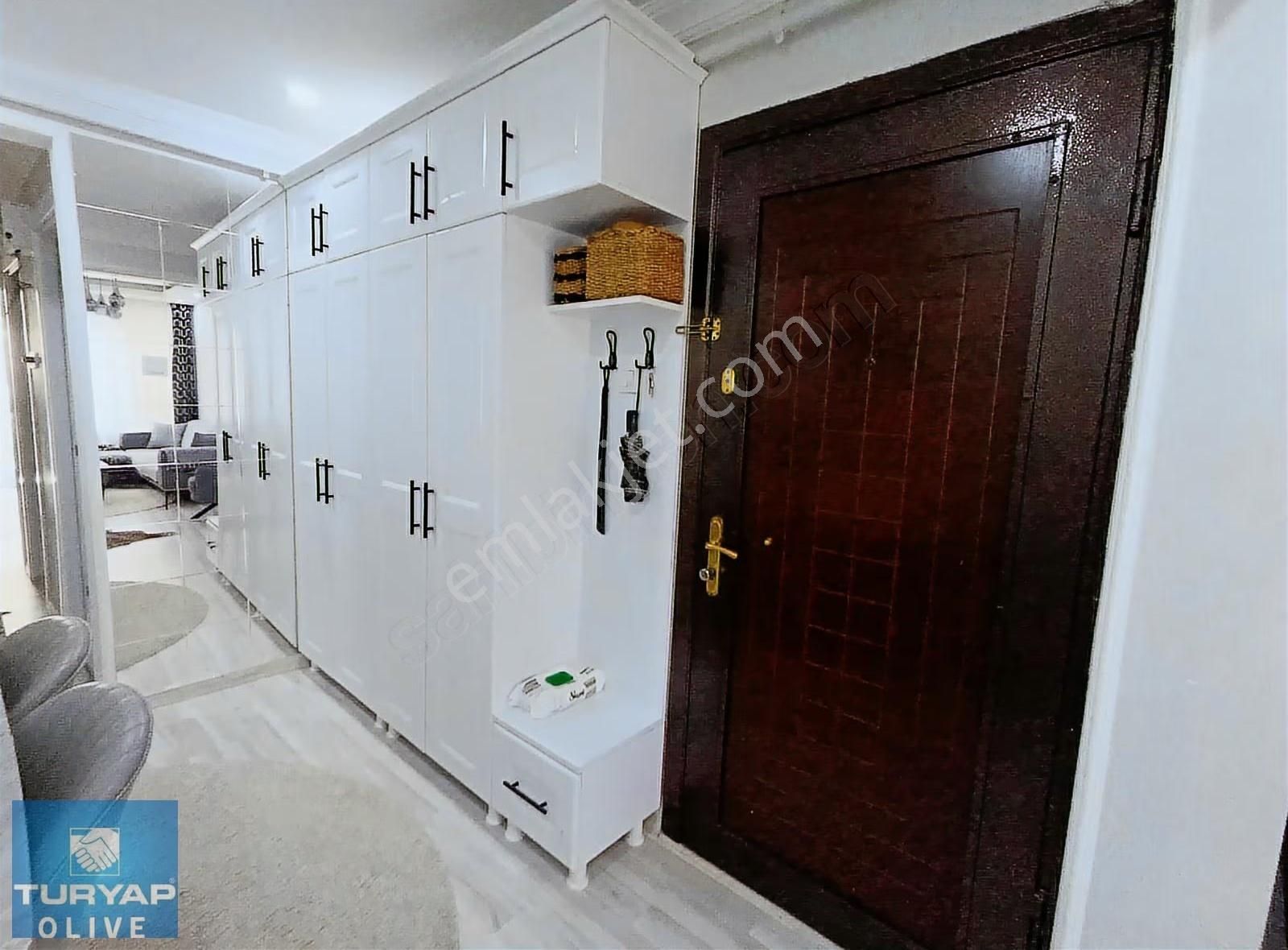 Fatih Cerrahpaşa'da Satılık 2+1 Daire Full Tadilatlı - Görsel 3