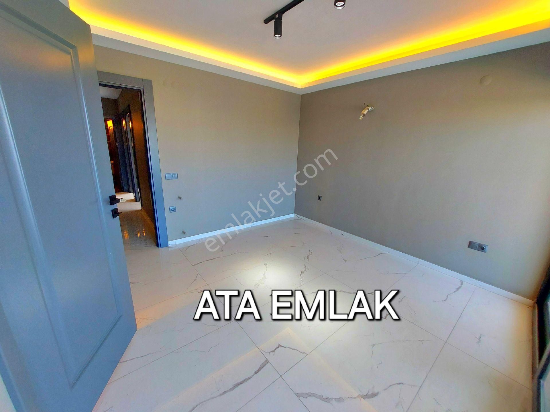 Kuşadasında Plaja Ve Avm 'ye Yakın Havuzlu Sitede 3+1 Bahçeli Sıfır Villa - Görsel 30