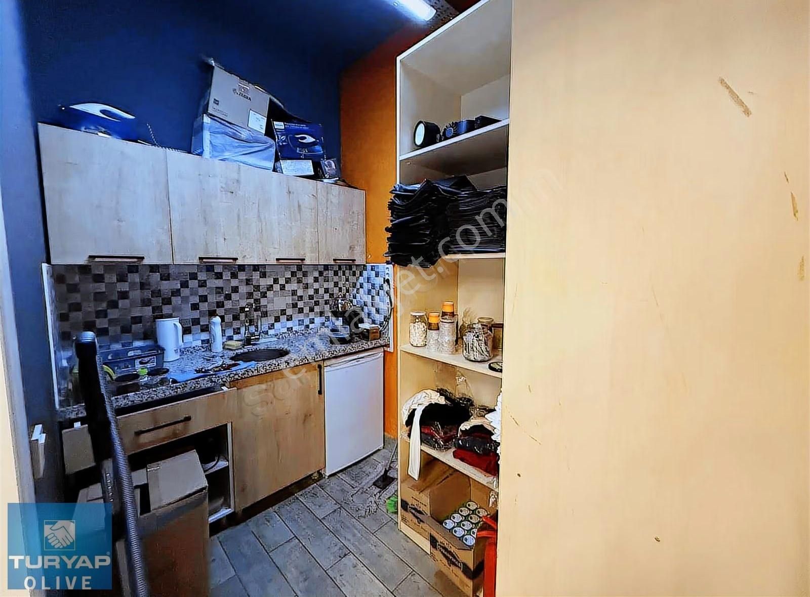Güngören Süleyman Nazif'te 180 M2 Düz Giriş Dükkan - Görsel 2