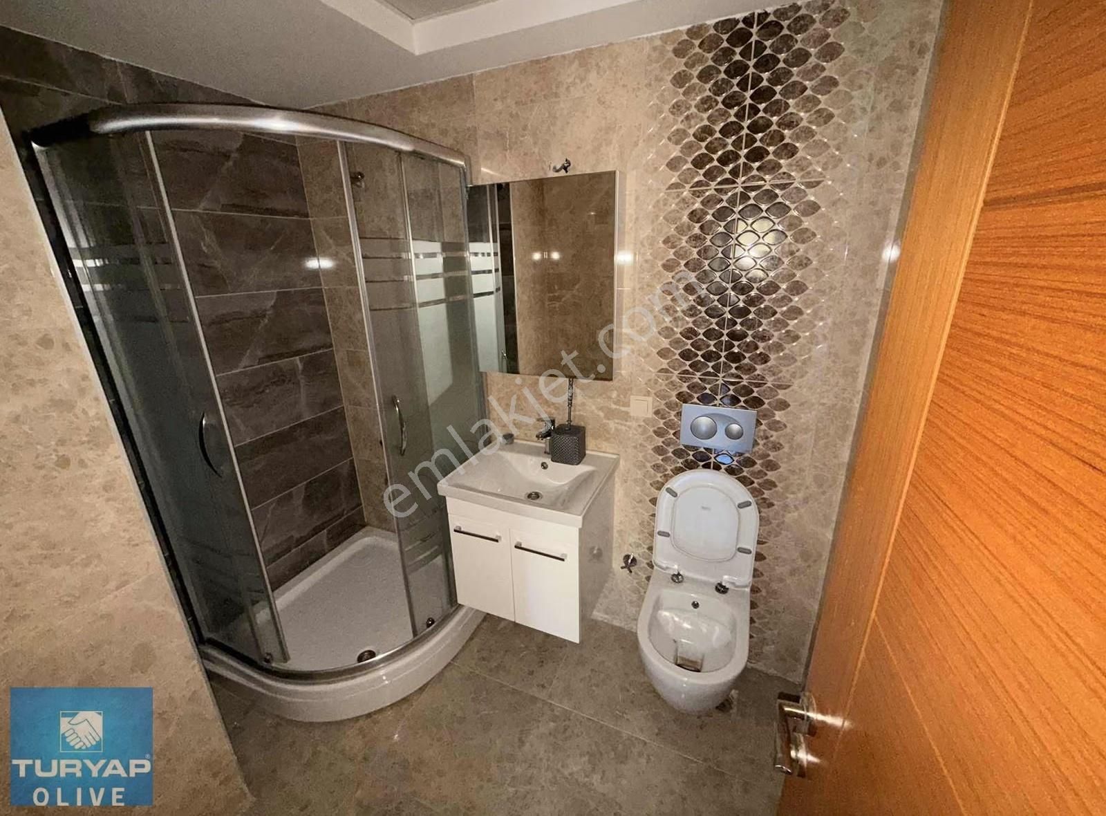 Küçükçekmece Yenimahalle Konutlarında 2+1 Kiralık Daire