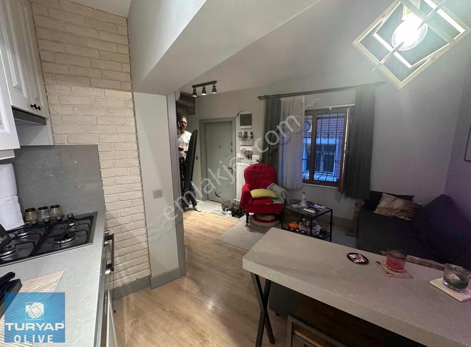 Beşiktaş Ortaköy'de Boş Müstakil Eşyalı Satılık Daire - Görsel 11