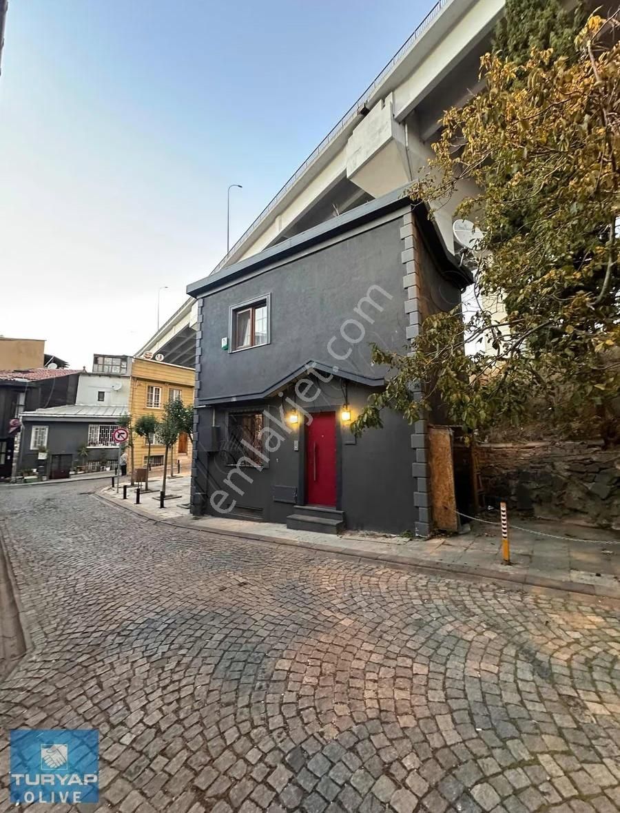 Beşiktaş Ortaköy'de Boş Müstakil Eşyalı Satılık Daire - Görsel 18