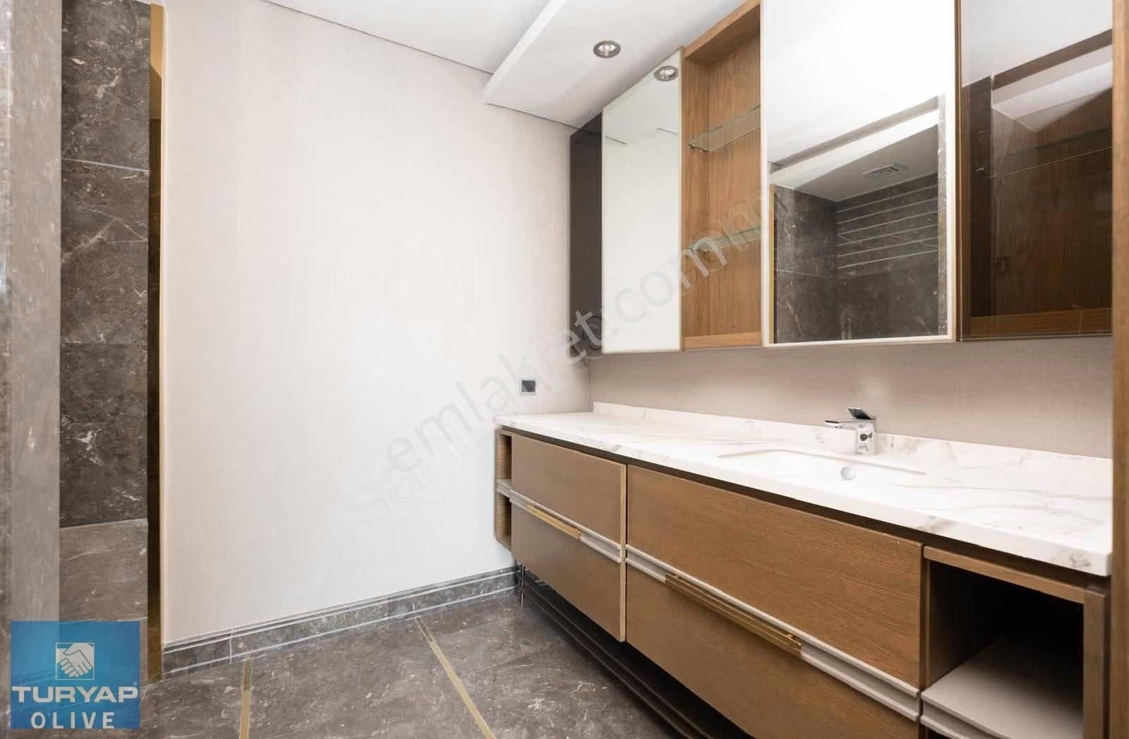 Zeytinburnu Yedimavi Projesinde Kiralık Deniz Manzaralı Daire - Görsel 23